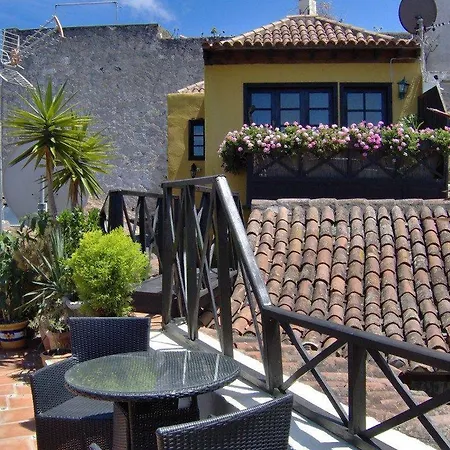 דירה Apartamentos-monasterio-de-san-antonio-rustikales-apartment-mit-kleiner-terrasse-im-innenhof *