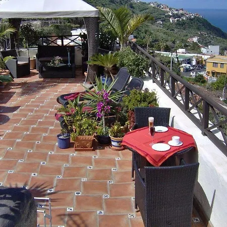 דירה Apartamentos-monasterio-de-san-antonio-rustikales-apartment-mit-kleiner-terrasse-im-innenhof